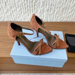Prada Pumps and ballerinas
