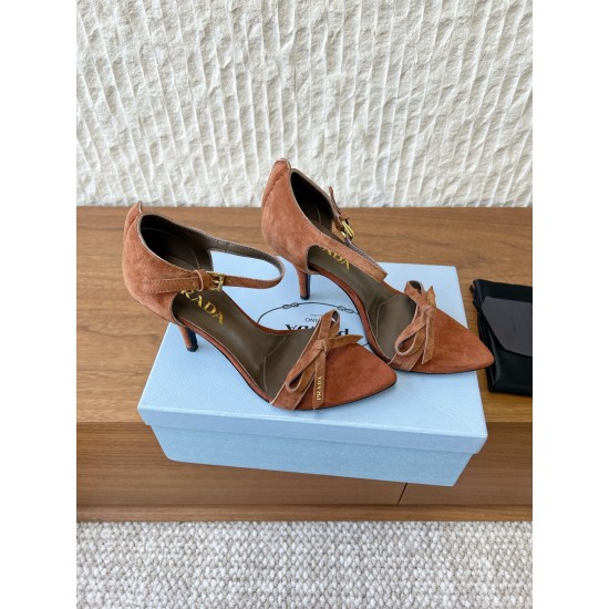 Prada Pumps and ballerinas