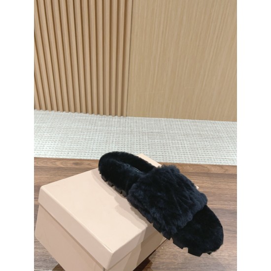 MiuMiu Slippers
