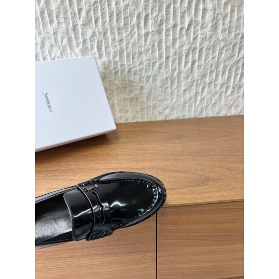 YSL Flats