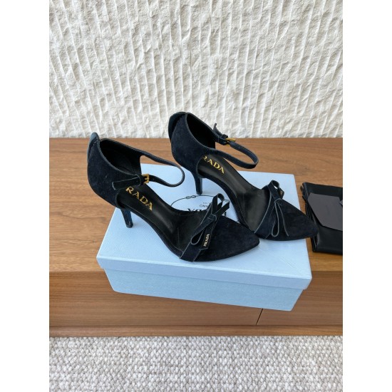 Prada Pumps and ballerinas
