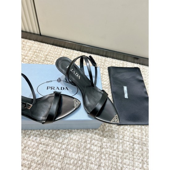Prada Pumps and ballerinas