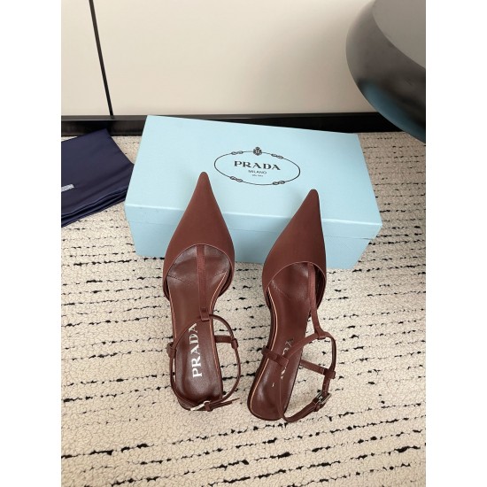 Prada Pumps and ballerinas