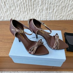 Prada Pumps and ballerinas