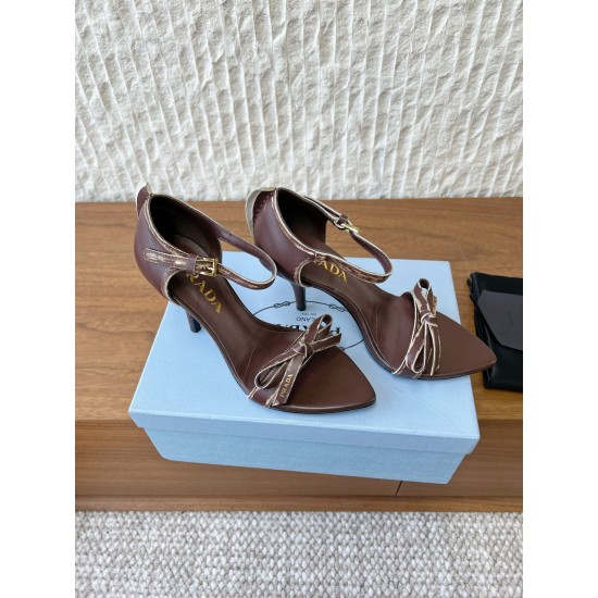 Prada Pumps and ballerinas