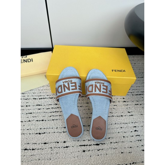 Fendi Slippers and sandals