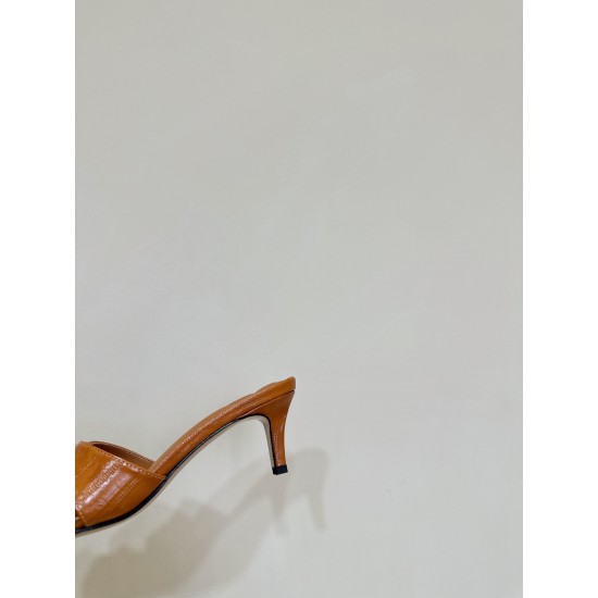 Fendi Slippers and sandals