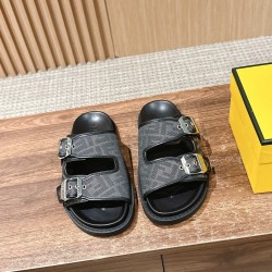 Fendi Slippers and sandals