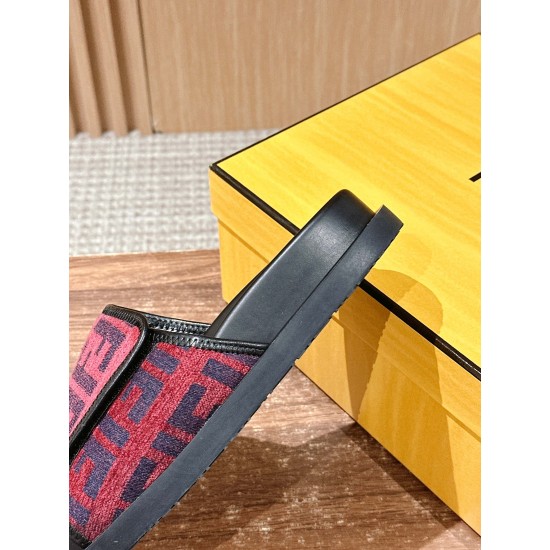 Fendi Slippers and sandals