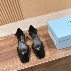 Prada Pumps and ballerinas