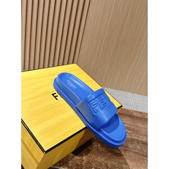 Fendi Slippers and sandals