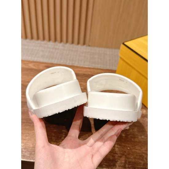 Fendi Slippers and sandals