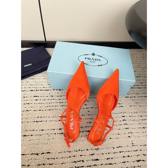 Prada Pumps and ballerinas