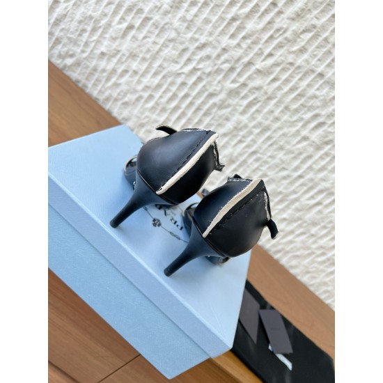 Prada Pumps and ballerinas