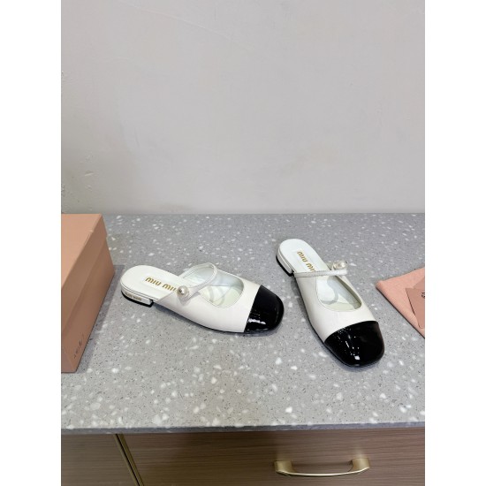 MiuMiu Slippers