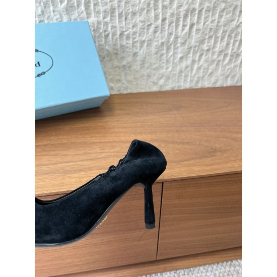 Prada Pumps and ballerinas