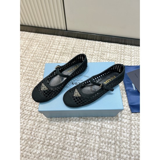 Prada Pumps and ballerinas