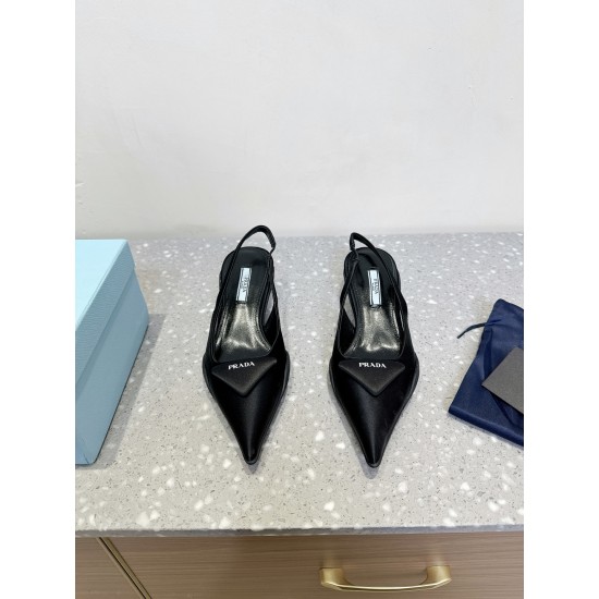 Prada Pumps and ballerinas