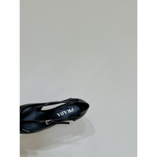 Prada Pumps and ballerinas