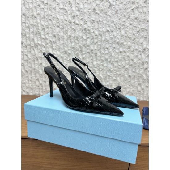 Prada Pumps and ballerinas