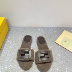 Fendi Slippers and sandals