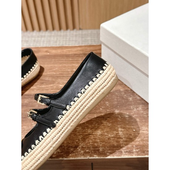 Prada Pumps and ballerinas