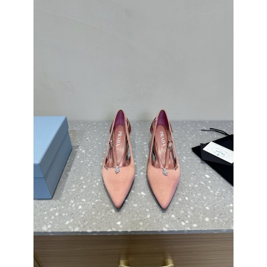Prada Pumps and ballerinas
