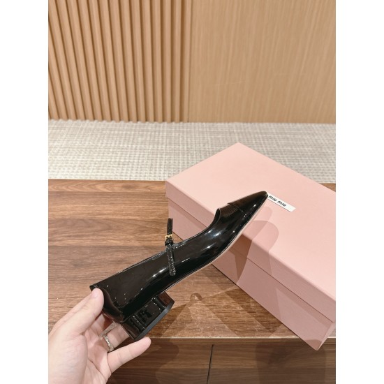MiuMiu Sandals