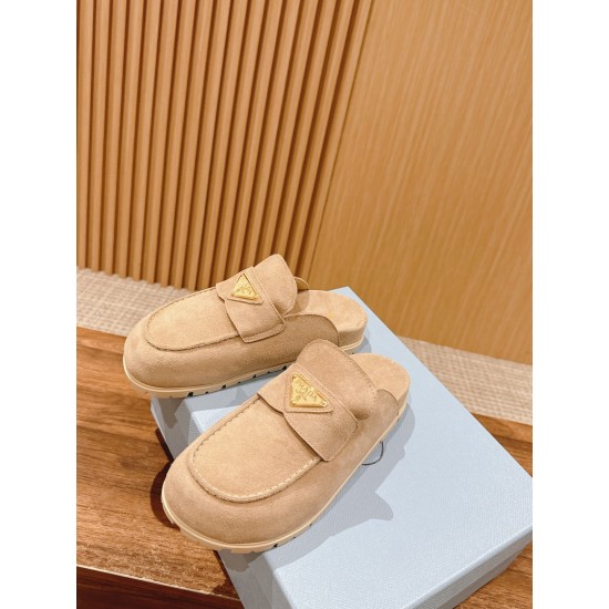 Prada Slippers and mules