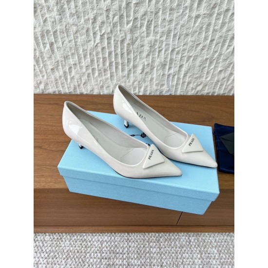 Prada Pumps and ballerinas