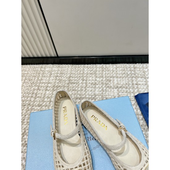 Prada Pumps and ballerinas