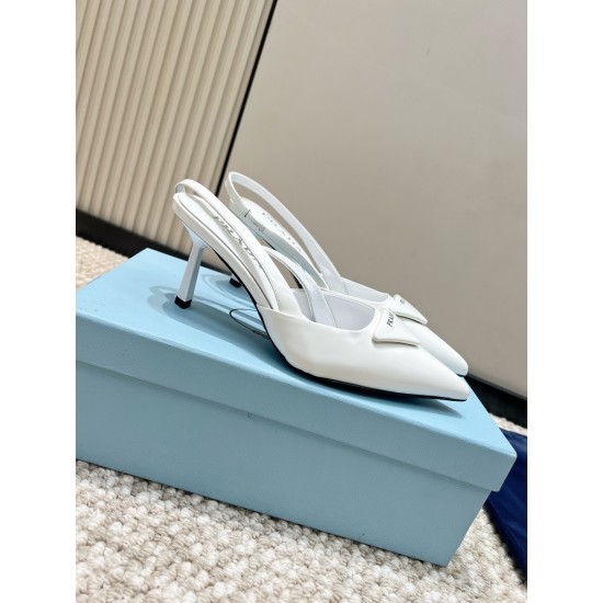 Prada Pumps and ballerinas