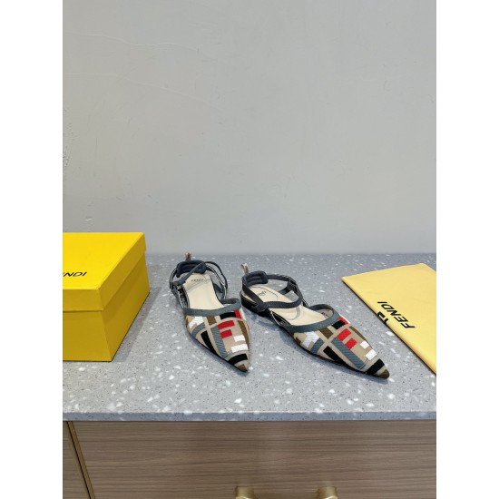 Fendi Slippers and sandals