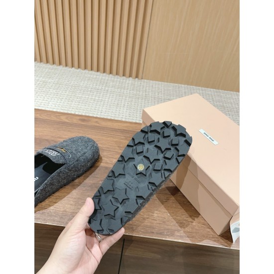 MiuMiu Slippers