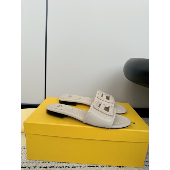 Fendi Slippers and sandals