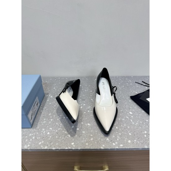 Prada Pumps and ballerinas