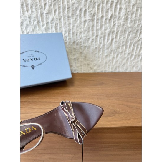 Prada Pumps and ballerinas