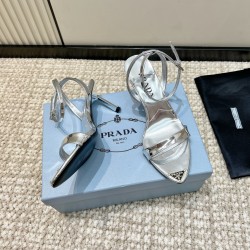 Prada Pumps and ballerinas