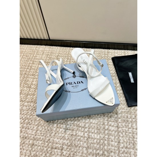 Prada Pumps and ballerinas