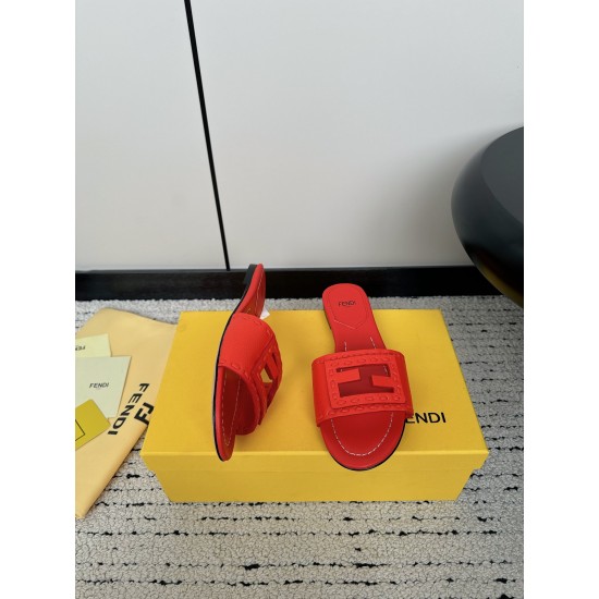 Fendi Slippers and sandals