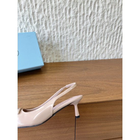 Prada Pumps and ballerinas