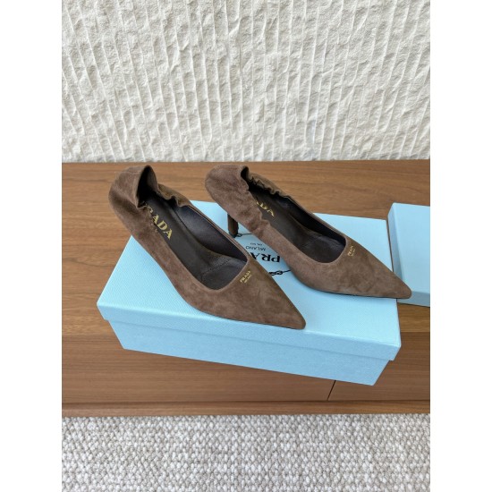 Prada Pumps and ballerinas