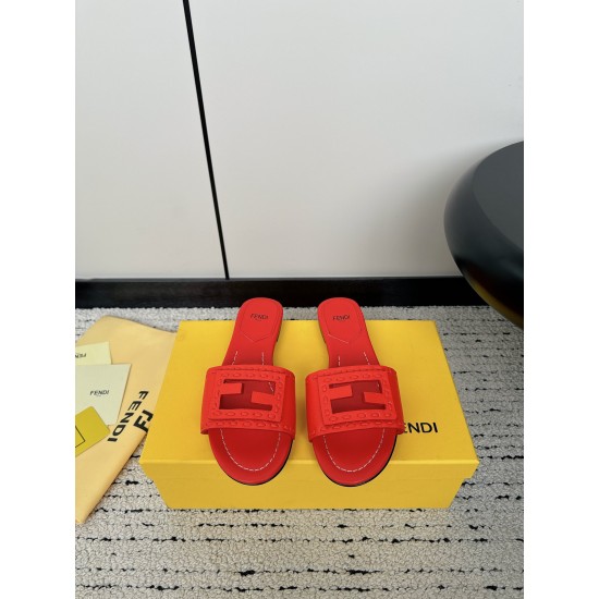 Fendi Slippers and sandals