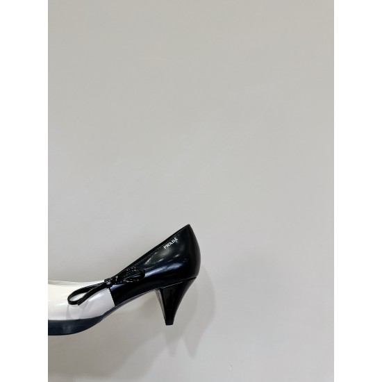 Prada Pumps and ballerinas