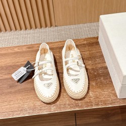 Prada Pumps and ballerinas