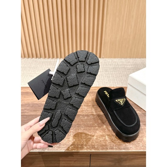 Prada Slippers and mules