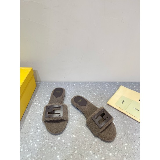Fendi Slippers and sandals