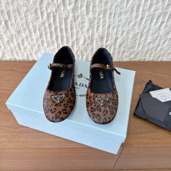 Prada Pumps and ballerinas