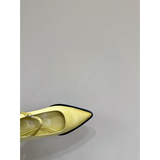 Prada Pumps and ballerinas