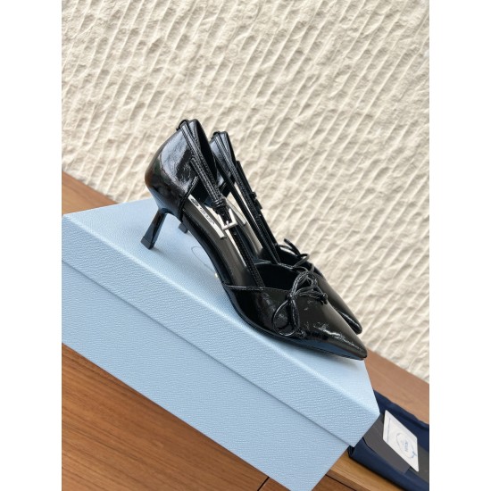 Prada Pumps and ballerinas